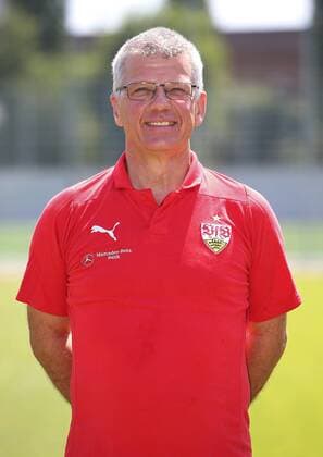 Steward Michael Meusch VfB Stuttgart 1893 1 BL Portraettermin 2018 2019