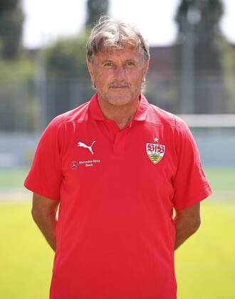 Therapist Gerhard Wörn VfB Stuttgart 1893 1 BL Portraettermin 2018 2019