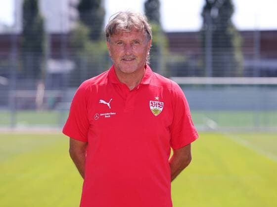 Physiotherapist Gerhard Wörn VfB Stuttgart 1893 1 BL Portraettermin 2018 2019