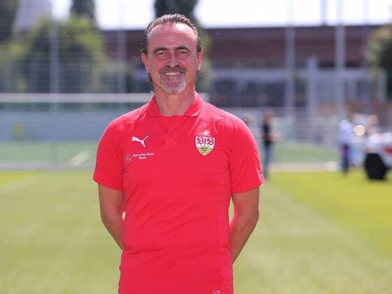 Team Manager Günther Schäfer VfB Stuttgart 1893 1 BL Portraettermin 2018 2019