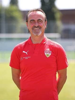 Team Manager Günther Schäfer VfB Stuttgart 1893 1 BL Portraettermin 2018 2019