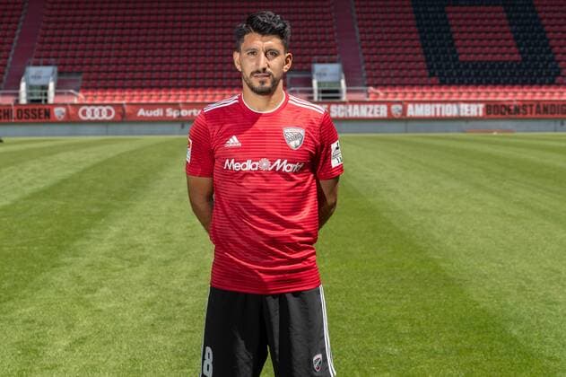2 Bundesliga 2 BL Soccer PortraÌttermin 2018 2019 Almog Cohen 8 FC Ingolstadt 04 2 BL FC Ingolstadt 04 Season 2018 2019