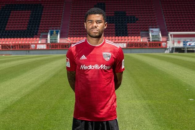 2 Bundesliga 2 BL Football PortraÌttermin 2018 2019 Paulo Otavio 6 FC Ingolstadt 04 2 BL FC Ingolstadt 04 Season 2018 2019