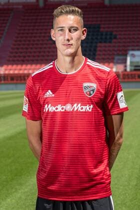 2 Bundesliga 2 BL Soccer PortraÌttermin 2018 2019 Phil Neumann 26 FC Ingolstadt 04 2 BL FC Ingolstadt 04 Season 2018 2019