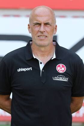 Coach Michael Frontzeck 1 FC Kaiserslautern 3 Liga Portraittermin 2018 2019 GER 1 FC Kaiserslautern Team picture and Portaettermin 2018 2019 Kasierslautern Copyright: xEIBNER eerx EP_EER