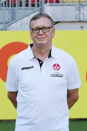 Team physician Dr Harald Dinges 1 FC Kaiserslautern 3 Liga Portraittermin 2018 2019 GER 1 FC Kaiserslautern Team picture and Portaettermin 2018 2019 Kasierslautern Copyright: xEIBNER eerx EP_EER