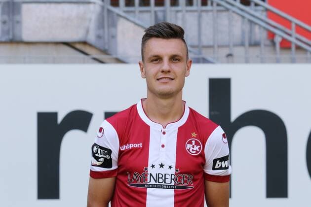 Gino Fechner 1 FC Kaiserslautern 3 Liga Portraittermin 2018 2019 GER 1 FC Kaiserslautern Team photo and Portaettermin 2018 2019 Kasierslautern Copyright: xEIBNER eerx EP_EER