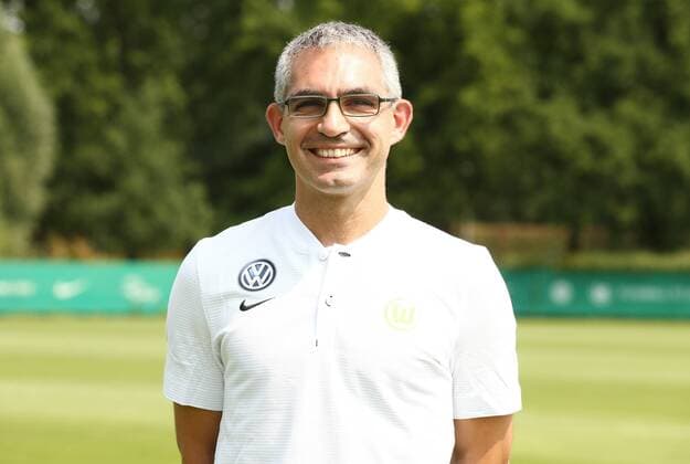 Rehab Trainer Michele Putaro Sport Football Soccer DFL first 1 Bundesliga Mens Season 2018 2019 20 07 2018 VfL Wolfsburg Team portrait Portrait date Squad Portrait Presentation Presentation Press event