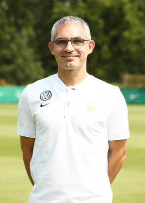 Rehab Trainer Michele Putaro Sport Football Soccer DFL first 1 Bundesliga Mens Season 2018 2019 20 07 2018 VfL Wolfsburg Team portrait Portrait date Squad Portrait Presentation Presentation Press event