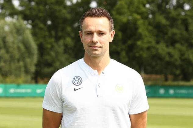 Team Manager Philipp Wegner Sport Football Soccer DFL first 1 Bundesliga Mens Season 2018 2019 20 07 2018 VfL Wolfsburg Team portrait Portrait date Squad Portrait Presentation Presentation Press event