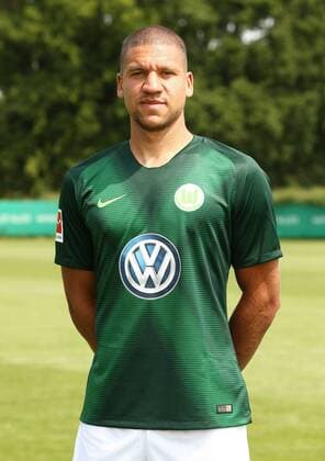Jeffrey Bruma Sport Football Soccer DFL first 1 Bundesliga Mens Season 2018 2019 20 07 2018 VfL Wolfsburg Team portrait Portrait date Squad Portrait Presentation Presentation Press event