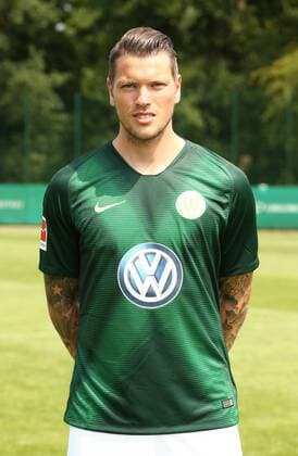 Daniel Ginczek Sport Football Soccer DFL first 1 Bundesliga Men Season 2018 2019 20 07 2018 VfL Wolfsburg Team portrait Portrait date Squad Portrait Presentation Presentation Press event
