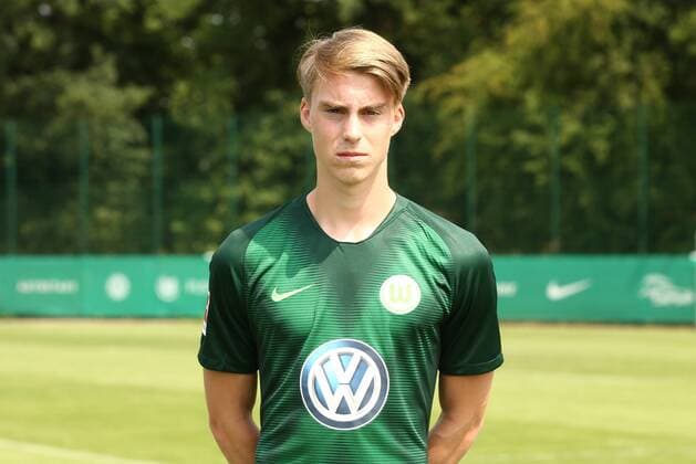 Gian Luca Itter Sport Football Soccer DFL first 1 Bundesliga Mens Season 2018 2019 20 07 2018 VfL Wolfsburg Team portrait Portrait date Squad Portrait Presentation Presentation Press date