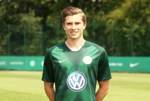 Elvis Rexhbecaj Sport Football Soccer DFL first 1 Bundesliga Men Season 2018 2019 20 07 2018 VfL Wolfsburg Team portrait Portrait date Squad Portrait Presentation Presentation Press event