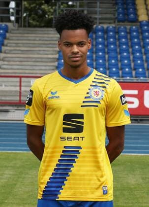 Ayodele Adetula Eintracht Braunschweig