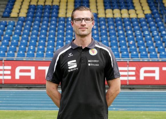 Team doctor Florian Brand Eintracht Braunschweig