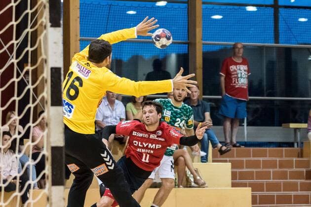 Primoz Prost Frisch On Goeppingen 16 Christian Schaefer SG BBM Bietigheim 11 FRESH ON Goeppingen vs SG BBM Bietigheim Reichstadt Cup 2018 Handballl DKB Men 1 Bundesliga Season 18 19 GER 20 07 2018 FRESH ON Goeppingen vs SG BBM Bietigheim Reichstadt Cup 2018 Handballl DKB men 1 Bundesliga season 18 19 GER 20 07 2018 Leinfelden Echterdingen Copyright: xEIBNER WolfgangxFrankx EP_WFK