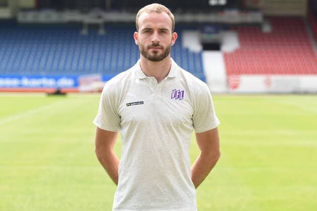 Football 3 League Portrait Date 2018 2019 VfL Osnabrück on 10 07 2018 at the Bremen Bridge in Osnabrück Assistant Sports Director Team Manager Julius Ohnesorge VfL Osnabrueck MT