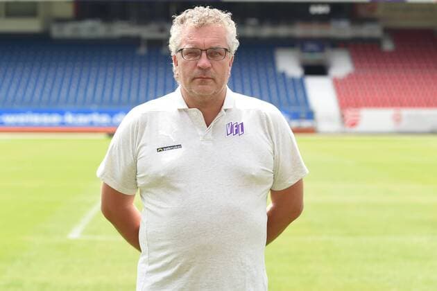 Football 3 League Portrait Date 2018 2019 VfL Osnabrück on 10 07 2018 at the Bremen Bridge in Osnabrück Team doctor Dr Thomas Herzig VfL Osnabrueck MT
