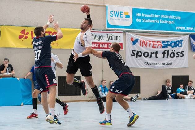 Jonathan Fischer SG BBM Bietigheim 97 Ilyes Ferenc Tatabanya KC 18 Michael Oehler SG BBM Bietigheim 17 SG BBM Bietigheim vs Tatabanya KC 53 Esslinger Marktplatz Tournament Reichstadt Cup 2018 Handballl DKB Men 1 Bundesliga Season 18 19 GER 21 07 2018 SG BBM Bietigheim vs Tatabanya KC 53 Esslinger Marktplatz Tournament Reichstadt Cup 2018 Handballl DKB Men 1 Bundesliga Season 18 19 GER 21 07 2018 Esslingen Copyright: xEIBNER WolfgangxFrankx EP_WFK