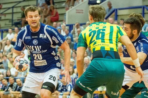 Csaba Szücs 20 Bergischer HC in attack against Dominick Waldhof 26 VfL Eintracht Hagen Bergischer HC vs VfL Eintracht Hagen Handball Test match 21 07 18 Solingen NRW Germany Klingenhalle Copyright: xdnet_cdnx
