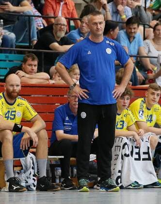 21 07 2018 Germany Esslingen Handball Marktplatz Esslingen 2018 Füchse Berlin vs VfL Gummersbach VfL Coach Denis Bahtijarevic