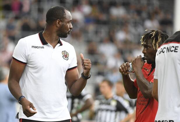 CHARLEROI, BELGIUM - JULY 21 : Patrick Viera head coach of OGC Nice talking with Allan Saint Maximin pictured during friendly match between Charleroi and OGC Nice on july 21, 2018 in Charleroi, Belgium, 21 07 2018 FOOTBALL : Sporting de Charleroi vs OGC Nice - 21 07 2018 PHOTONEWS PANORAMIC 