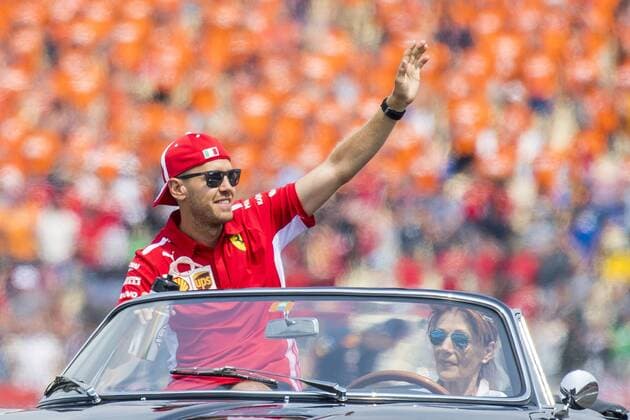 Motorsport Formula 1 season 2018 2019 race on Sunday 22 07 2018 at the Hockenheimring in Hockenheim Germany Sebastian Vettel Scuderia Ferrari beckons to the fans Copyright: xInderliedx