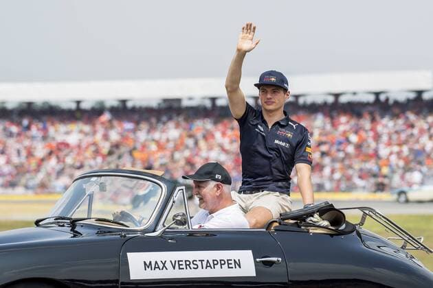 Motorsport Formula 1 Season 2018 2019 Race on Sunday 22 07 2018 at the Hockenheimring in Hockenheim Germany Max Verstappen Aston Martin Red Bull Racing beckons to the fans Copyright: xInderliedx