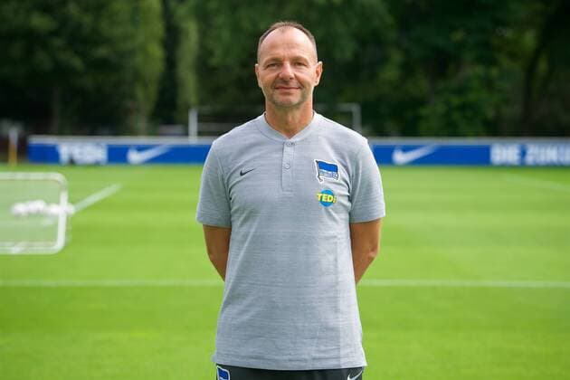 Zsolt Petry Goalkeeping coach Hertha BSC Berlin 1 BL DFL Portrait date 2018 2019