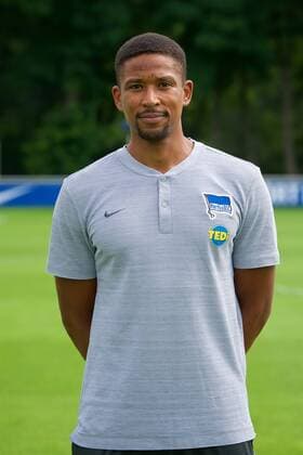 Frederik Syna Physiotherapist Hertha BSC Berlin 1 BL DFL Portrait date 2018 2019