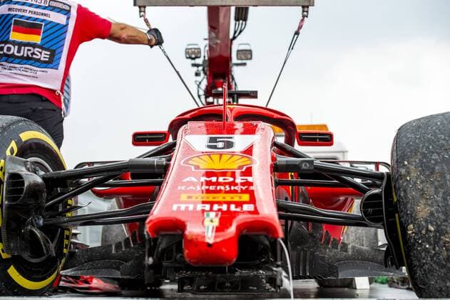 Motorsport Formula 1 Season 2018 2019 Race on Sunday 22 07 2018 at the Hockenheimring in Hockenheim Germany The damaged car of Sebastian Vettel Scuderia Ferrari is transported away Copyright: xInderliedx