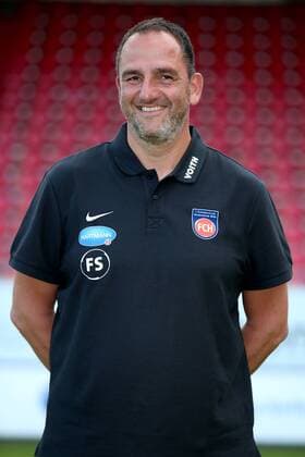 Coach Frank Schmidt 1 FC Heidenheim 1 FC Heidenheim 2 Bundesliga Portraettermin 2018 2019 1 FC Heidenheim 2 Bundesliga Portraettermin 2018 2019 060 07 18 Heidenheim Copyright: xLangerx xEibner-Pressefotox EP_HLR