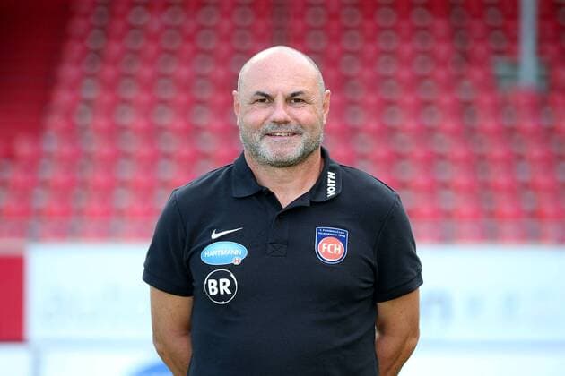 Co Coach Bernhard Raab 1 FC Heidenheim 1 FC Heidenheim 2 Bundesliga Portraettermin 2018 2019 1 FC Heidenheim 2 Bundesliga Portraettermin 2018 2019 060 07 18 Heidenheim Copyright: xLangerx xEibner-Pressefotox EP_HLR