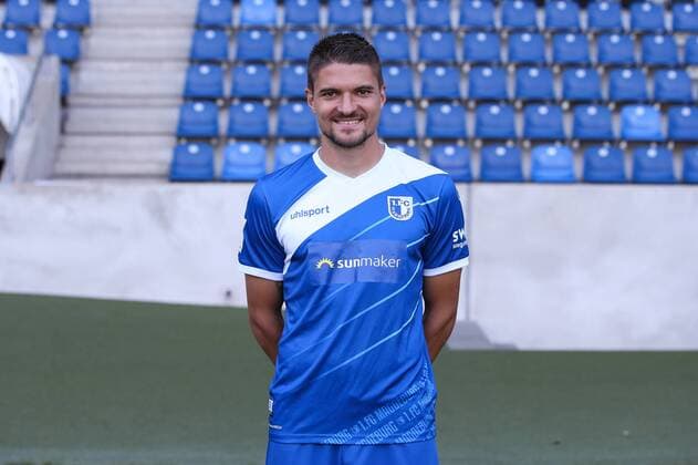 Aleksandar Ignjovski 1 FC Magdeburg 2 BL PortraÌttermin 2018 2019 official photo opportunity 1 FC Magdeburg at the MDCC Arena in Magdeburg Portrait Portrait Germany Football Mann Maenner GER 23 07 2018