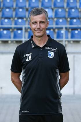 Coach Jens Härtel 1 FC Magdeburg 2 BL PortraÌttermin 2018 2019 official photo session 1 FC Magdeburg at the MDCC Arena in Magdeburg Portrait Portrait Germany Football Mann Maenner GER 23 07 2018