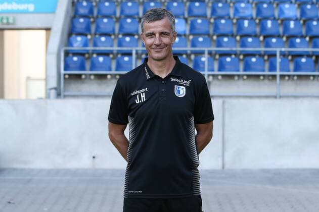 Coach Jens Härtel 1 FC Magdeburg 2 BL PortraÌttermin 2018 2019 official photo session 1 FC Magdeburg at the MDCC Arena in Magdeburg Portrait Portrait Germany Football Mann Maenner GER 23 07 2018