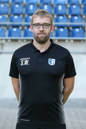 Team doctor Dr Stefan Wiegand 1 FC Magdeburg 2 BL PortraÌttermin 2018 2019 official photo opportunity 1 FC Magdeburg at the MDCC Arena in Magdeburg Portrait Portrait Germany Football Mann Maenner GER 23 07 2018