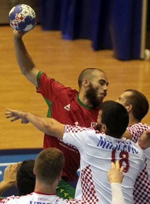 25.07.2018 Celje(Slovenia) Portugal-Croatia EHF U20 Under 20 European men s handball championship main round Francisco Silva(L) Portugal : 