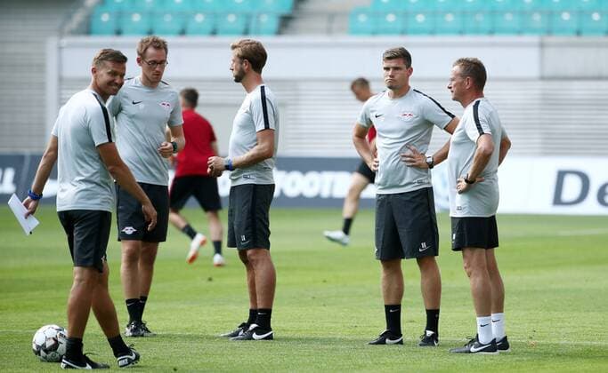 RB Leipzig Training Euro League Qualifiers Leipzig 25 07 2018 Red Bull Arena Soccer Qualifiers for the UEFA Europa League Training on the eve of the match RB Leipzig vs BK Hacken SWE im Bild vl Co Coaches Jesse Marsch Sports Psychologist Max Pelka Co Coaches Lars Kornetka Co Coaches Robert Klauß Klauss and Head coach Ralf Rangnick all RB Leipzig