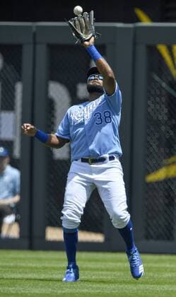 July 25, 2018 - Kansas City, MO, USA - Kansas City Royals right fielder Jorge Bonifacio catches a fly ball out on Detroit Tigers Jeimer Candelario in the first inning on Wednesday, July 25, 2018 at Kauffman Stadium in Kansas City, Mo. Detroit Tigers vs. Kansas City Royals - ZUMAm67_ 20180725_zaf_m67_014 Copyright: xJohnxSleezerx