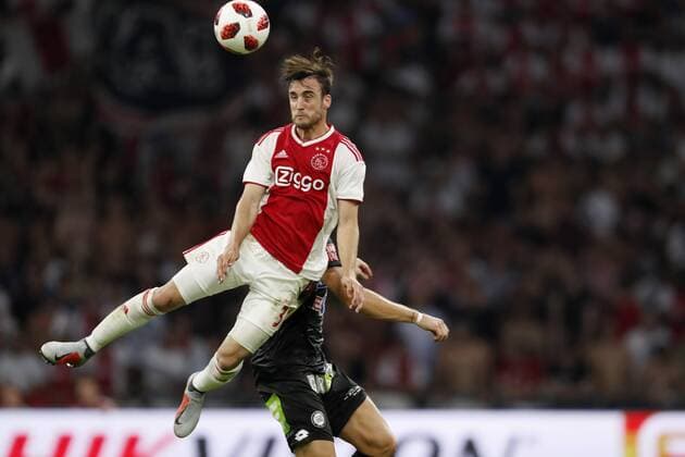 (L-R) Nico Tagliafico of Ajax, Peter Zulj of Sturm Graz during the UEFA Champions League second round qualifying first leg match between Ajax Amsterdam and Sturm Graz at the Johan Cruijff Arena on July 25, 2018 in Amsterdam, The Netherlands UEFA Champions League 2018 2019 xVIxVIxImagesx xMauricexvanxSteenxIVx 11586885
