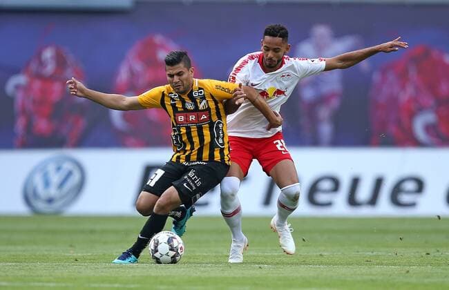 26 07 2018 Football UEFA Europa League 2018 2019 2 qualifying round RB Leipzig BK Häcken in the Red Bull Arena Leipzig by Paulinho BK Häcken in a duel with Matheus Cunha RB Leipzig