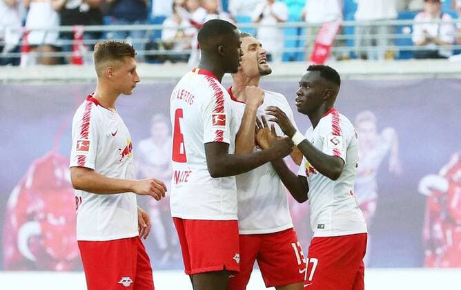 RB Leipzig BK Haecken Soccer Euro League Qualifiers Leipzig 26 07 2018 Red Bull Arena Soccer UEFA Euro League Qualification 2 Round First leg RB Leipzig vs BK Häcken Image goal for RB Leipzig Bruma 17 RB Leipzig scores the 0-1 goal and celebrates with Willi Orban 4 RB Leipzig Ibrahima KonatŽ Konate 6 RB Leipzig and Stefan Ilsanker 13 RB Leipzig