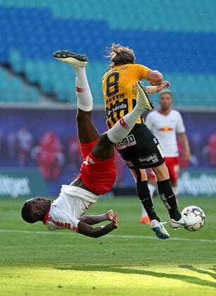 26 07 2018 Football UEFA Europa League 2018 2019 2 qualifying round RB Leipzig BK Häcken in the Red Bull Arena Leipzig v Ibrahima Konate RB Leipzig in a duel with Erik Friberg BK Häcken