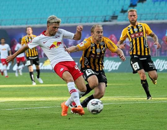Leipzig Germany 26 07 2018 2 qualifying round for Europa Leaguel RB Leipzig BK Haecken Goal to 3 0 Kevin Kampl RBL takes Kari Arkivou BKH and Alexander Faltsetas BKH DeFodi538