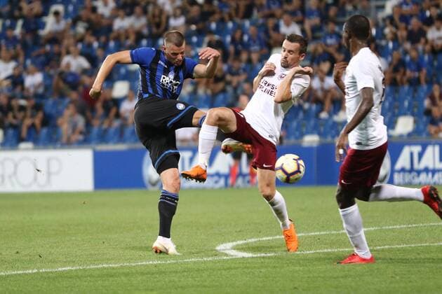 Photo LaPresse Moro Francesco July 26-2018 reggio emilia (Italy) ATALANTA vs SARAJEVO- Mapei Stadium Soccer Q2 Preliminaries Uefa Europa League 2018-2019 in the pic: hateboer  Copyright: xMoroxFrancesco LaPresse LaPressex