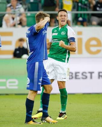 26 07 2018 Kybunpark St Gallen SWITZERLAND Season 2018 2019 Men Soccer European League Qualification St Gallen Sarpsborg 08 FF Joackim Jörgensen los Sarpsborg Silvan Hefti FCSG celebrates after scoring for a 1 1 equalizer