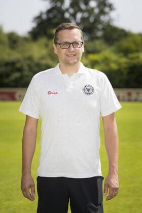 Team Physician Dr Eckhardt Klostermeier KSV Holstein Kiel 2 BL PortraÌttermin 2018 2019 Kiel Schleswig Holstein Germany CITTI FOOTBALL PARK Copyright: xAgentur54GradFelixxKoenigx