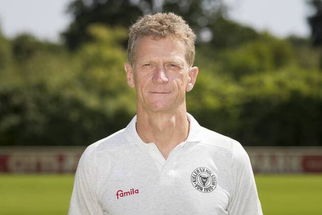 Team physician Dr Martin Mrugalla KSV Holstein Kiel 2 BL PortraÌttermin 2018 2019 Kiel Schleswig Holstein Germany CITTI FOOTBALL PARK Copyright: xAgentur54GradFelixxKoenigx
